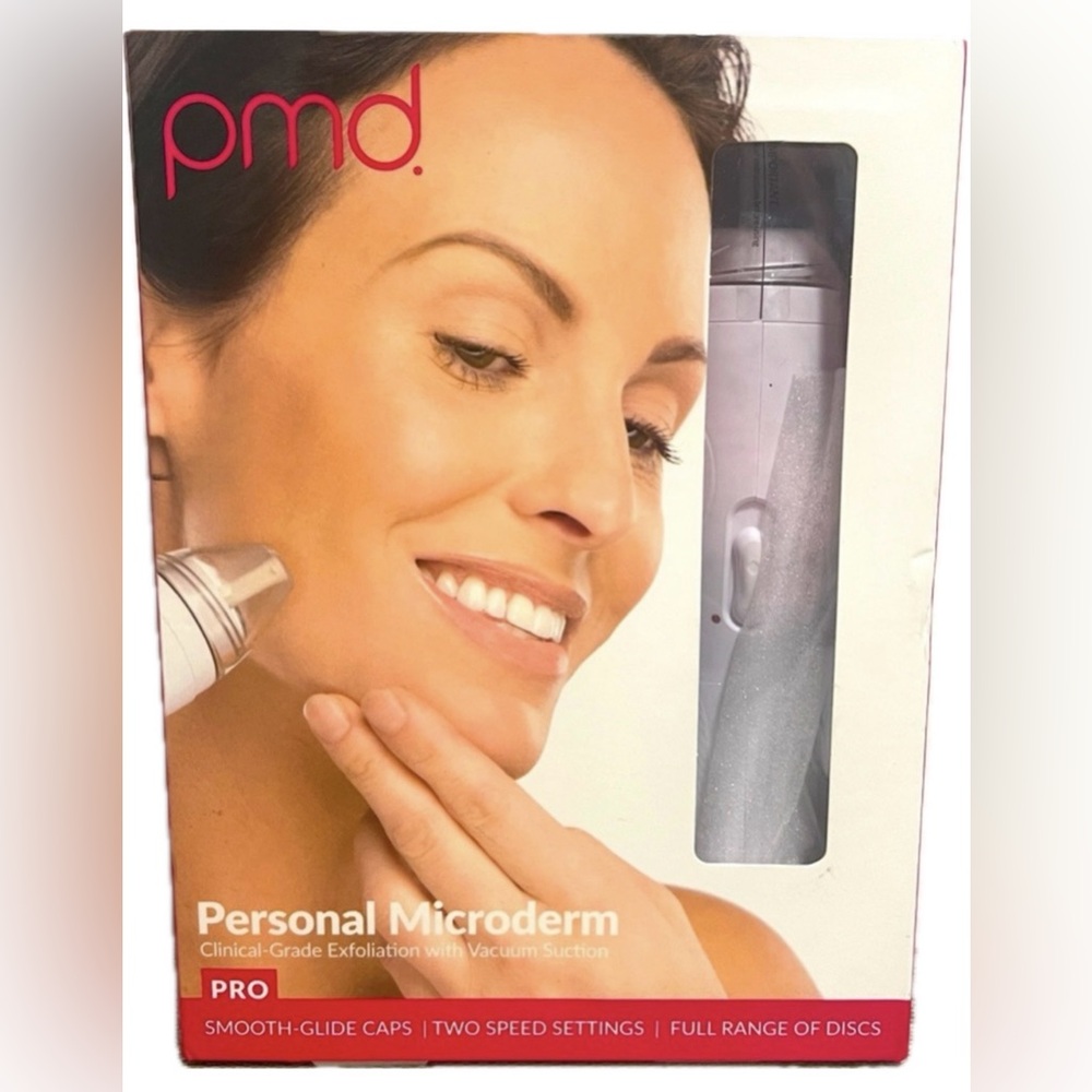 Personal Microderm Pro Clinical-Grade Exfoliation
At-Home Microdermabrasion